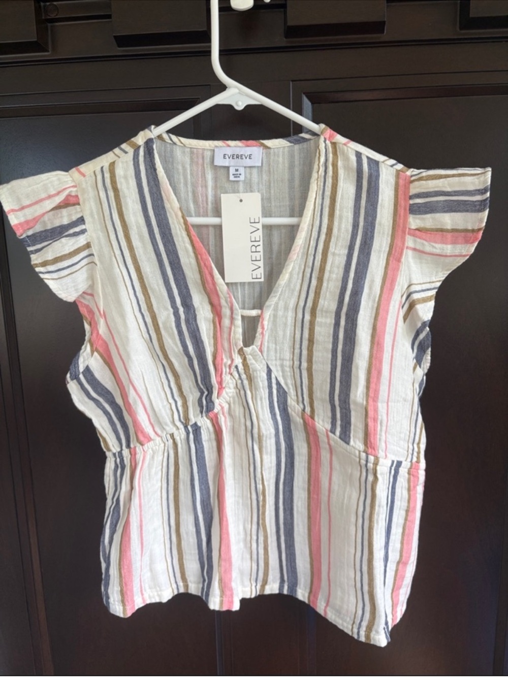 NWT EVEREVE Calla Gauze Flutter Sleeve Top Size Medium